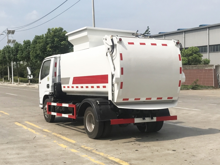 東風多利卡餐廚垃圾車